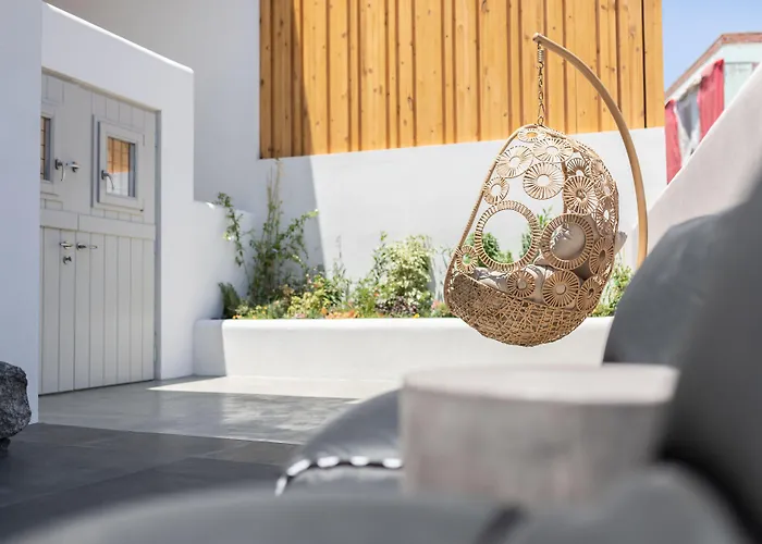 Aegean Gem Камари