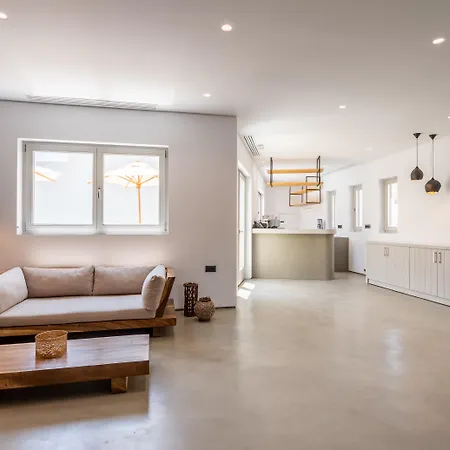 Aegean Gem 4* Kamari (Santorini)