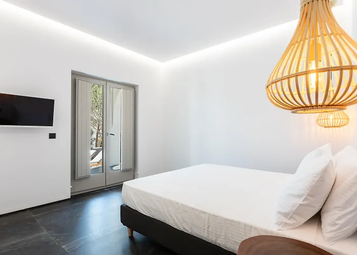 Aegean Gem 4* Kamari (Santorini)