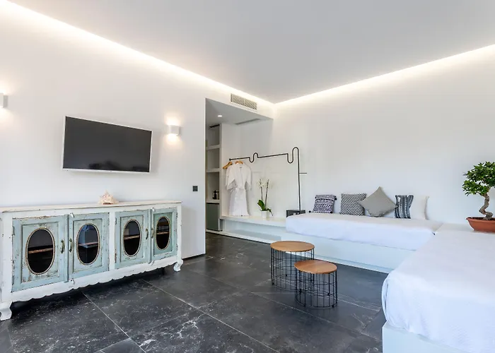 Aegean Gem Kamari (Santorini)